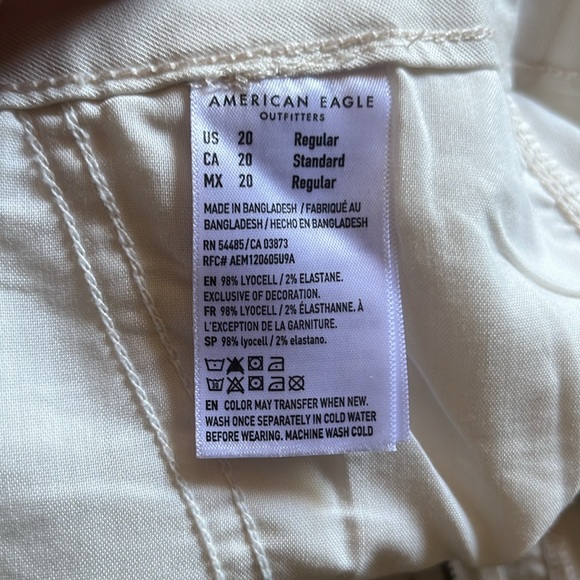 American Eagle Cream Tan Super High Rise Baggy Wide Leg Cargo Pants‎ size 20 - Picture 2 of 7